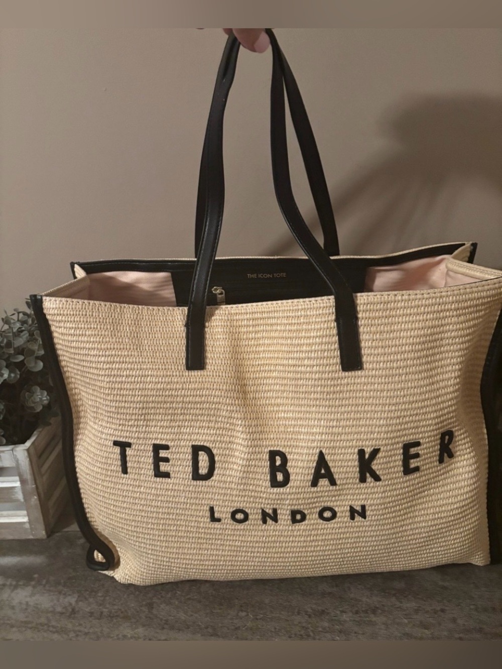 TED BAKER ICONIC
RAFFIA TOTE